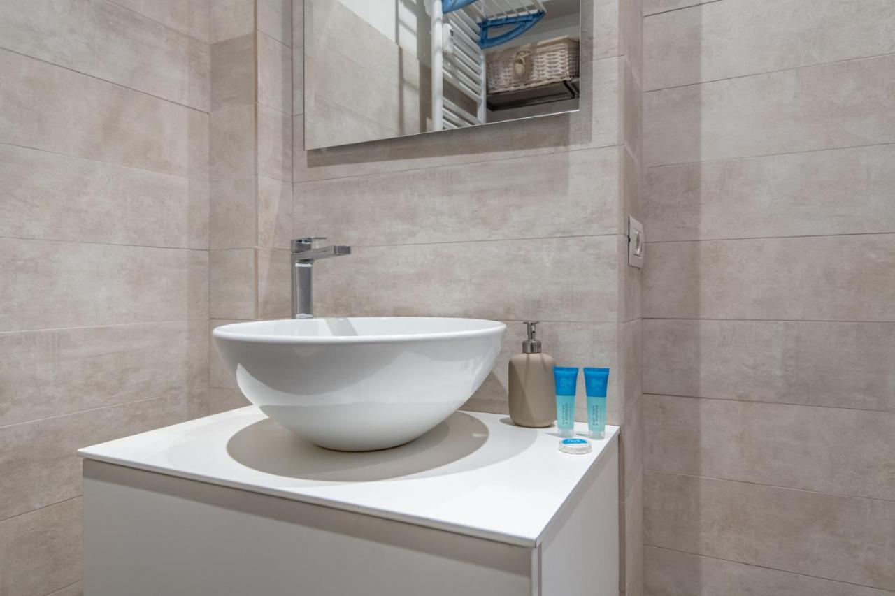 Easylife - Coccole E Comfort - Bilocale Caldo Ed Accogliente A Due Passi Dai Navigli E Metro Verde Milão Exterior foto